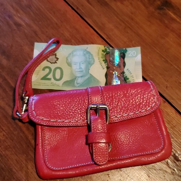 Genuine leather Roots wristlet - Picture 4 of 4